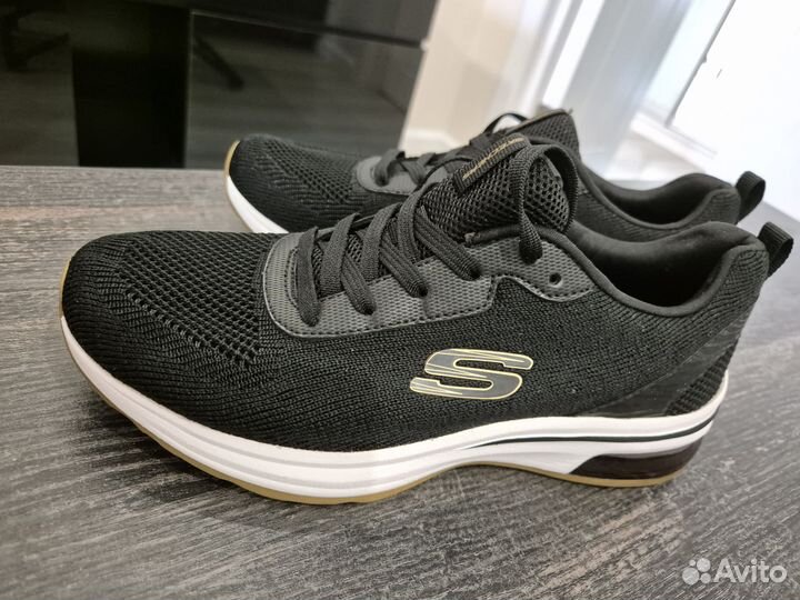 Sketchers кроссовки р.38 новые Оригинал США