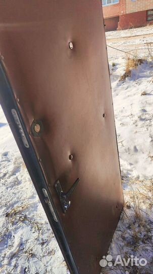 Дверь стальная