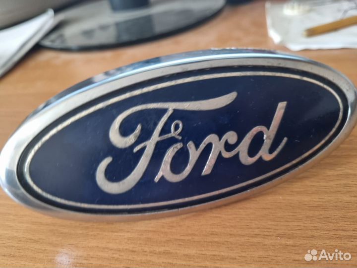 Логотип форд фокус 2