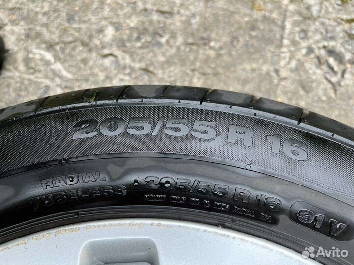 Диск r16 с летней резиной оригинальный Ауди А4