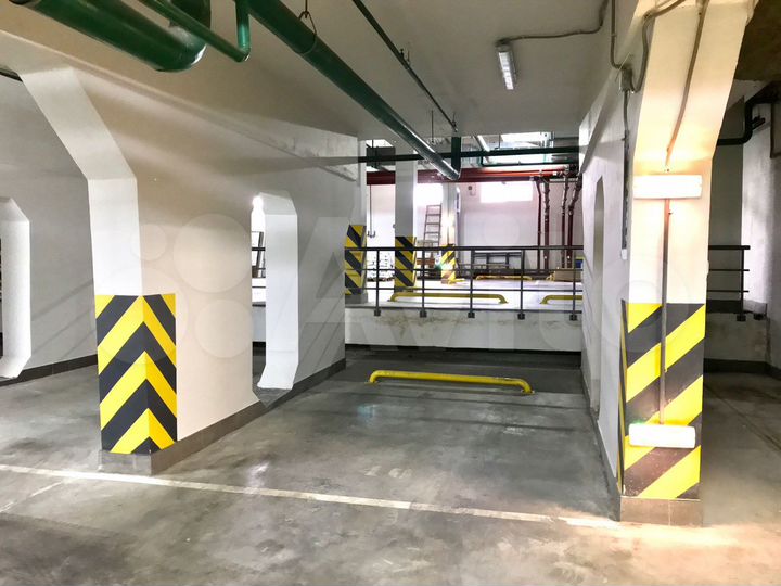 Машиноместо, 16 м²