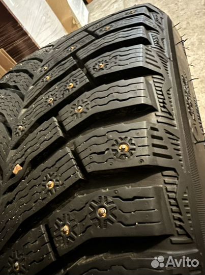 Michelin X-Ice North 4 225/45 R18 95T