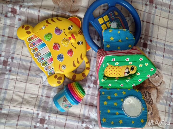 Музыкальные игрушки, пирамидка,мягая рашвивашка