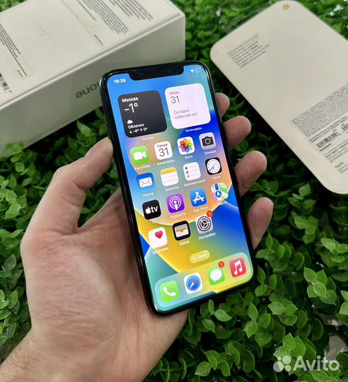 iPhone X, 64 ГБ