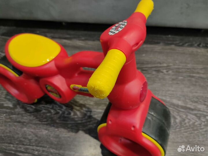 Детский беговел (каталка) для малышей