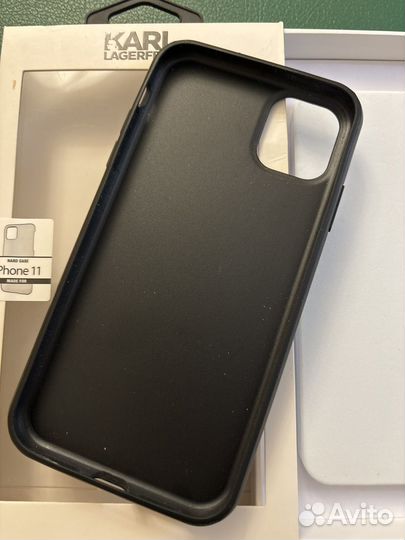 Чехол на iPhone 11