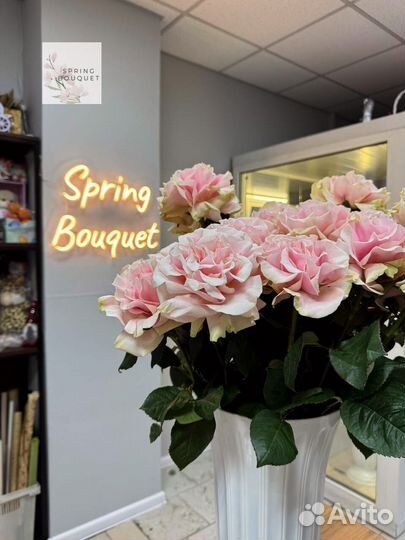 Букет пионовидные розы