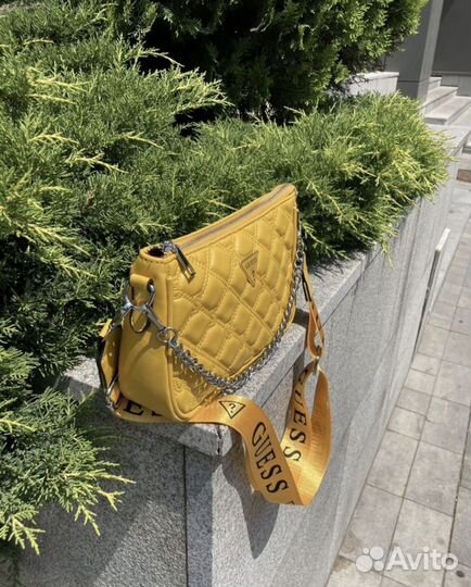 Сумочка guess