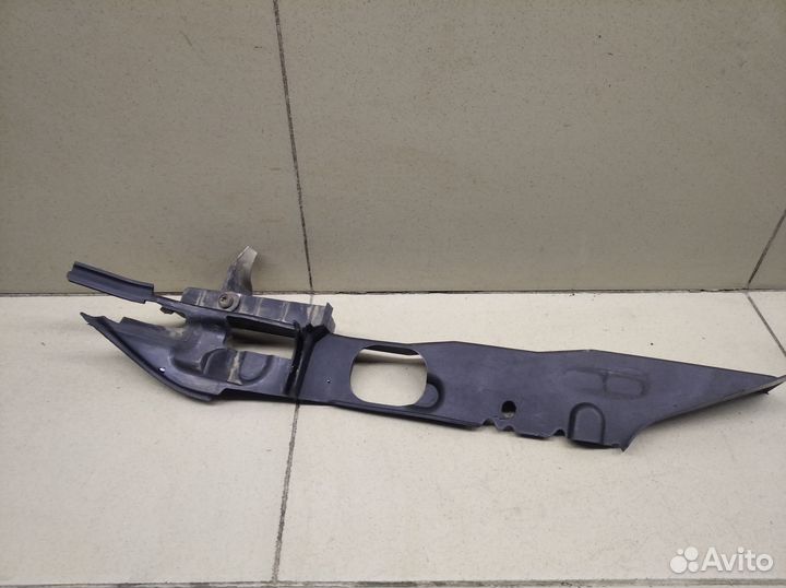 Накладка (кузов внутри) Focus II 2008-2011