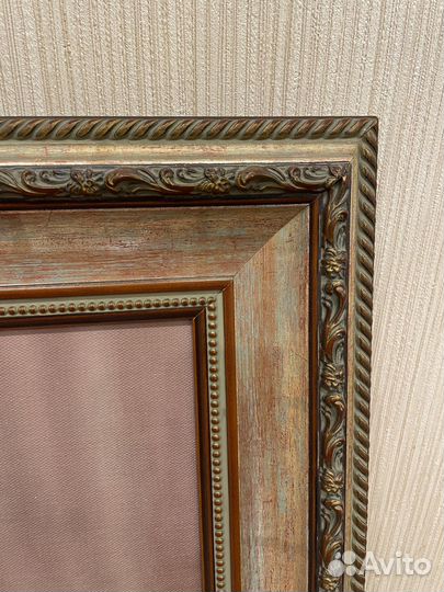 Продам рамку для картины