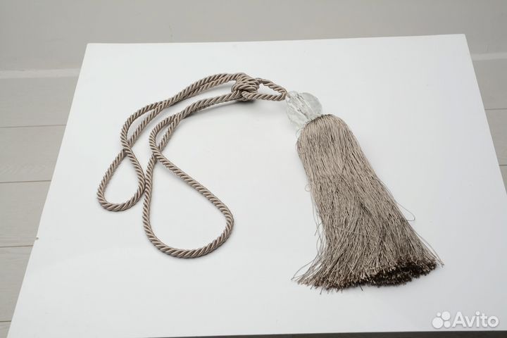 Прихваты, подхваты для штор