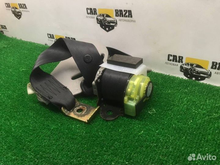 Ремень безопасности задний правый (R)