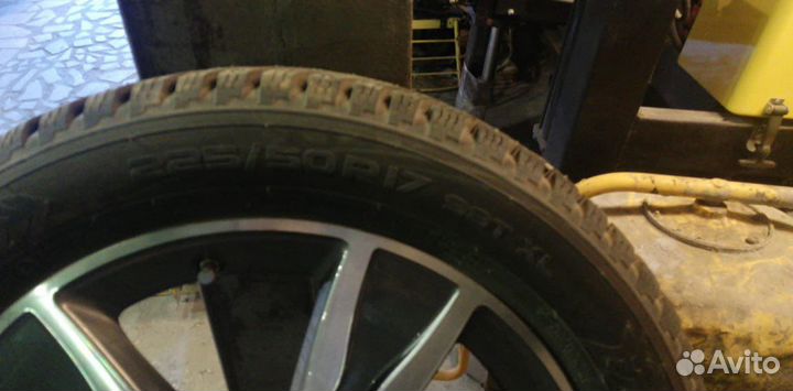 Зимние колеса с дисками mersedes r17