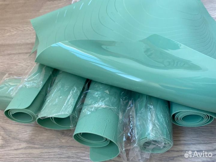 Силиконовый коврик с разлиновкой новый