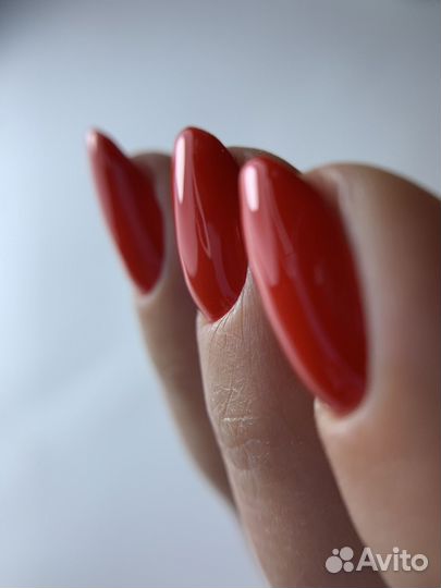 Маникюр педикюр