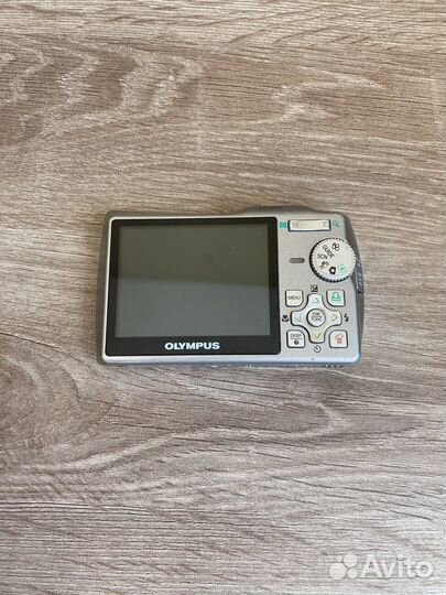 Компактный фотоаппарат olympus m700