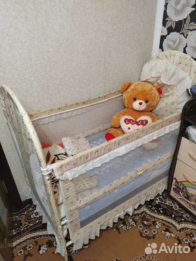Детская кроватка
