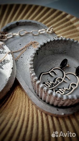 Кашпо, подносы, подсвечники из бетона. Свечи