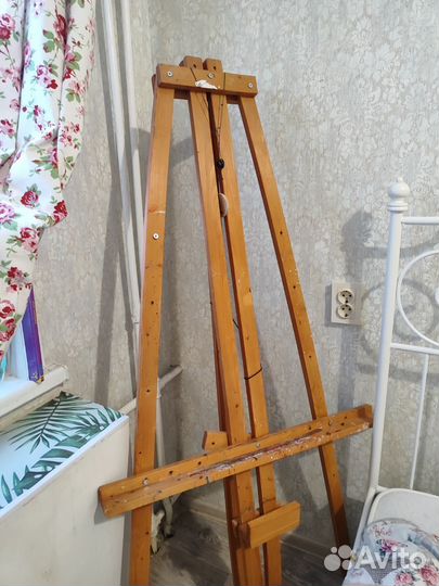 Студийный мольберт б/у