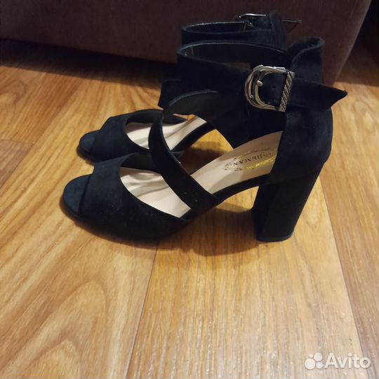 Продам женские туфли 40р, ботинки демисезонные 40р