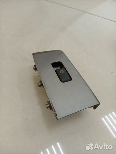 Кнопка стеклоподъемника Geely Emgrand EC7 JL4G18