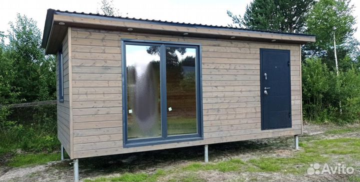 Дачный дом с панорамными окнами