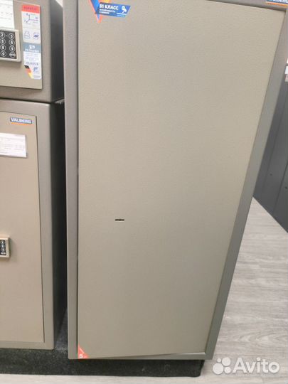 Сейф мебельный/офисный