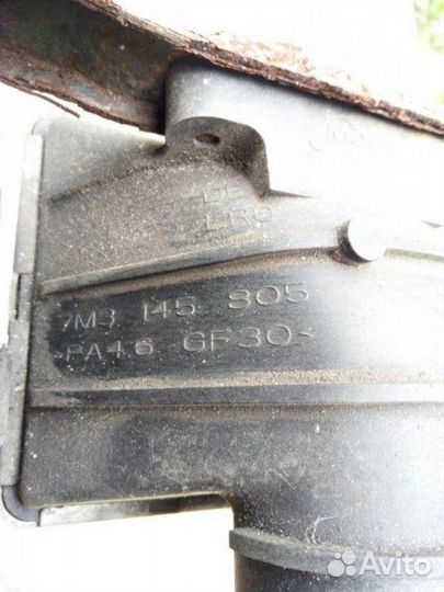 Диффузор радиатора Volkswagen Sharan 1.9TDI 1998