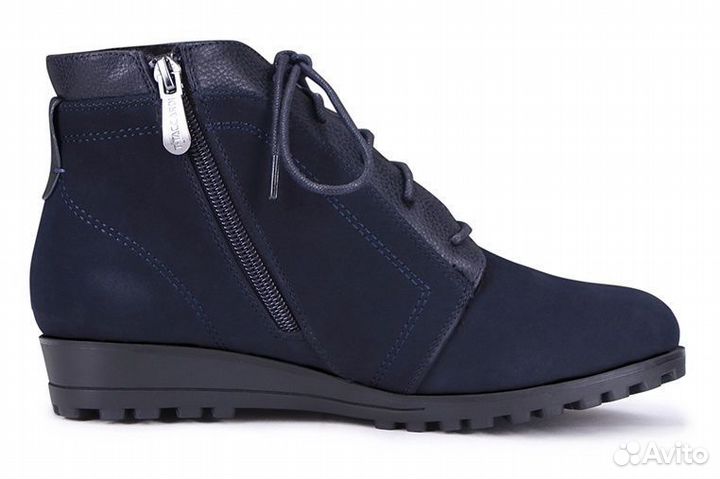 Новые ботинки