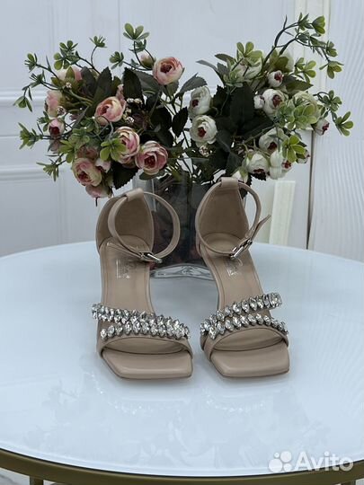 Босоножки женские 37 размер