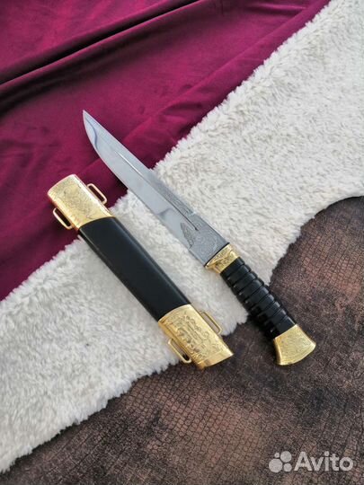 Нож пластун с резьбой