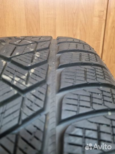 Pirelli Scorpion Winter 255/55 R18