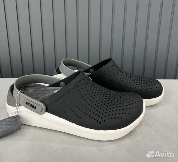 Шлепанцы crocs