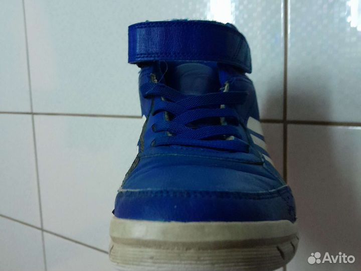 Кроссовки adidas