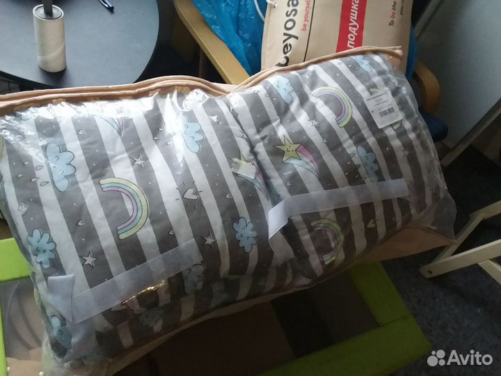 Бортики/подушки в кроватку(12 штук)