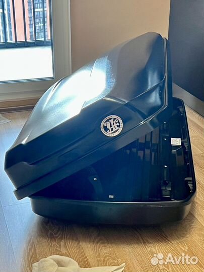 Бокс на крышу lux