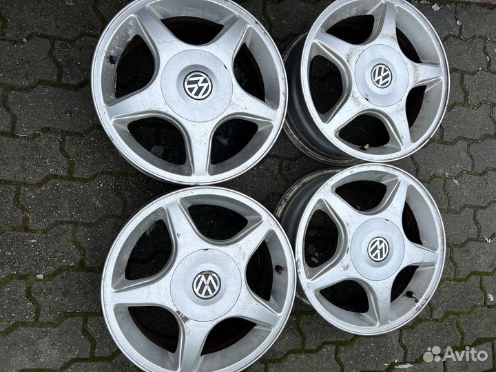 R15 VW