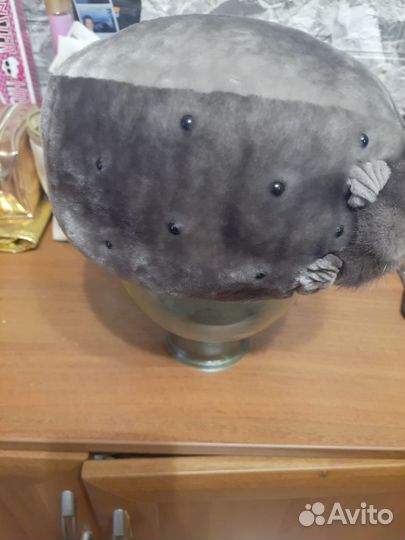 Шапка берет из мутона женская