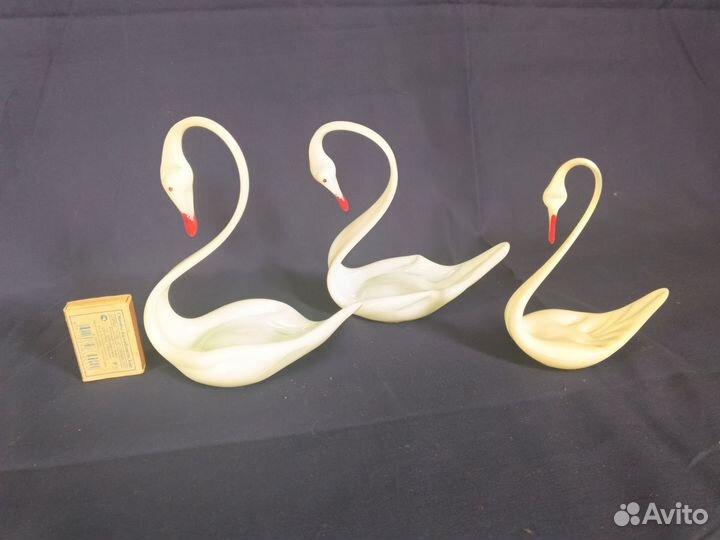 Лебеди Красный май цветное стекло СССР
