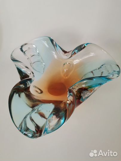 Вазы Богемия гутное цветное стекло