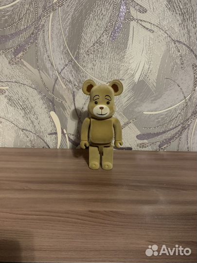Мишки bearbrick & Kaws