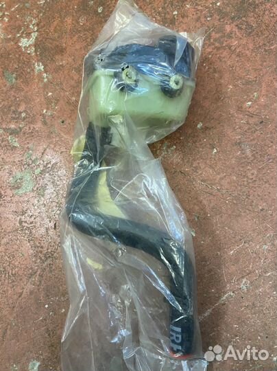 Бачок гур для Volvo S40/V50/C70 новый оригинал