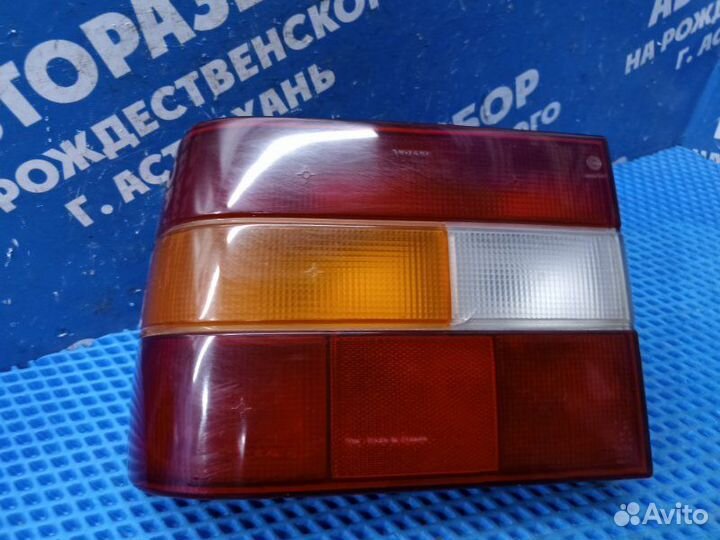 Задний левый фонарь Volvo 850 седан B5252S 1992