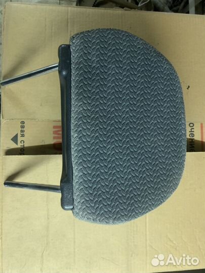 Продам подголовники задние ваз