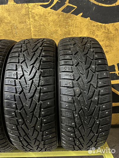 Nokian Tyres Hakkapeliitta 7 SUV 215/65 R16