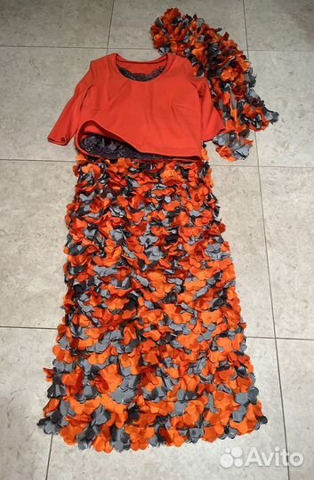 Платья праздничные