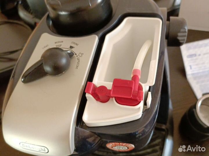 Кофеварка De'Longhi EC 9