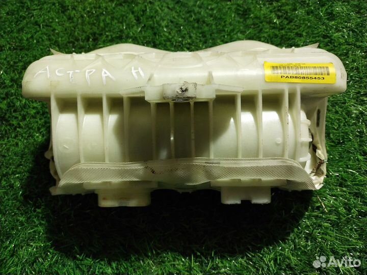 Подушка безопасности в торпедо Opel Astra H