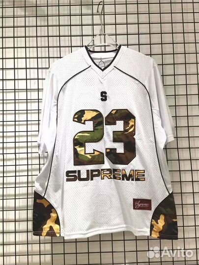 Футболка supreme