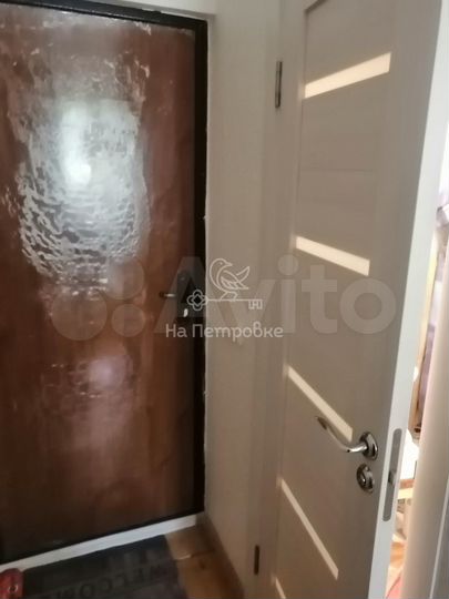 Комната 19 м² в 9-к., 1/9 эт.